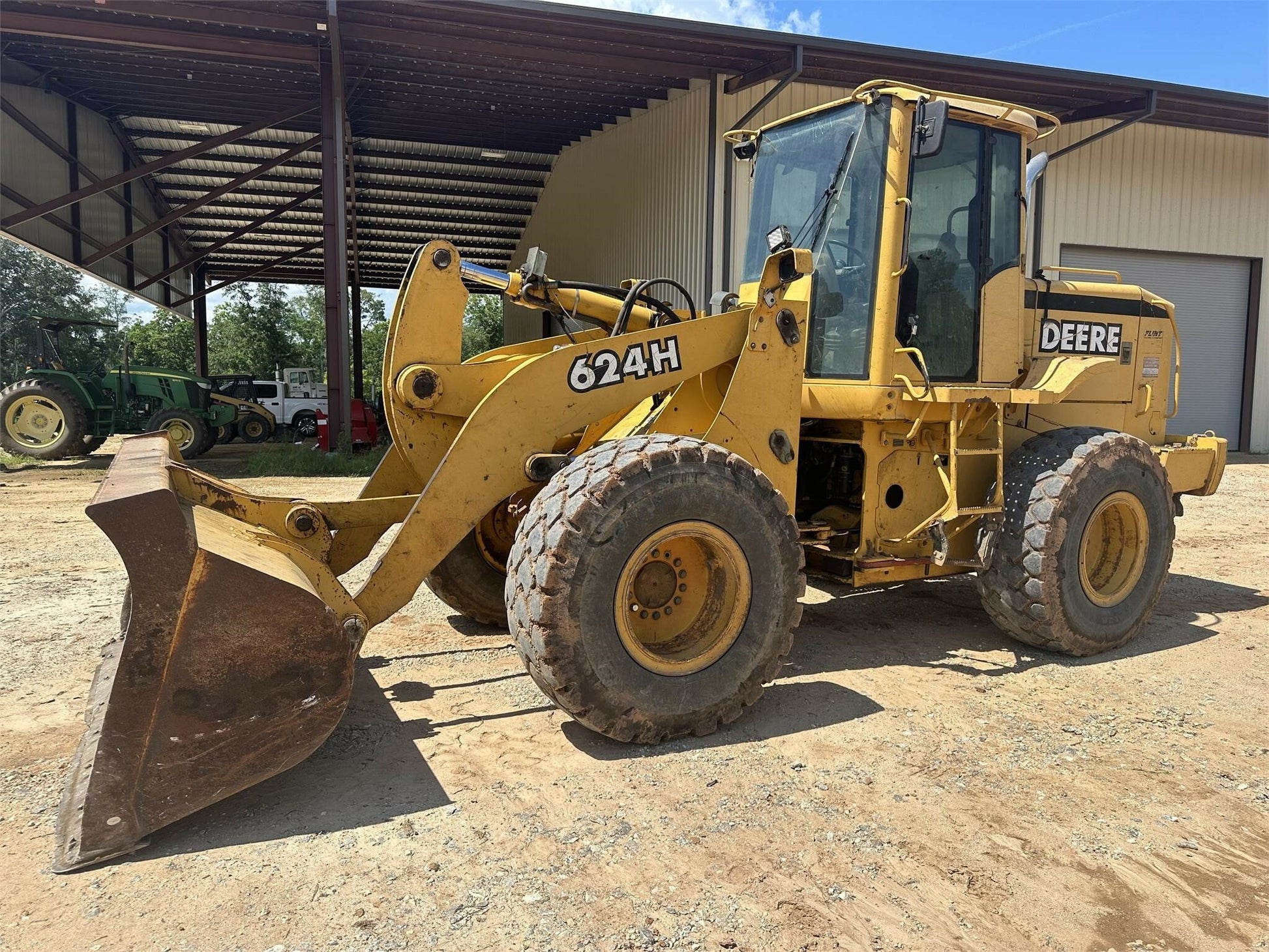 John Deere 624H Loader, TC62H Tool Carrier and 624H LL Log Loader Pdf Parts Catalog Manual PC2628