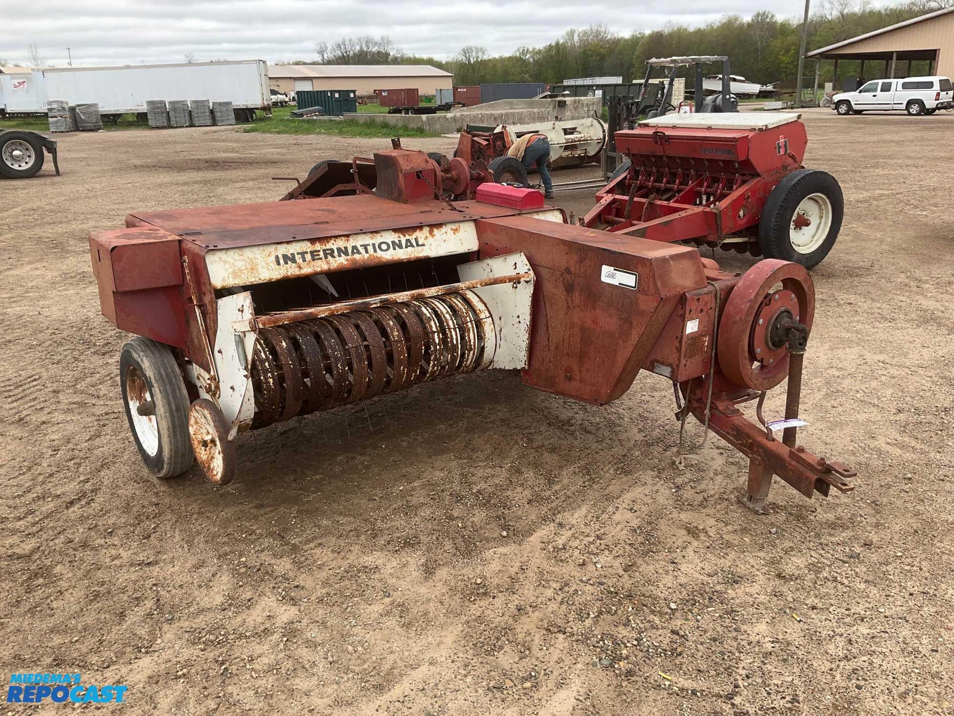 Case IH 420 International Harvester Rectangular Baler Pdf Parts Catalog Manual Download