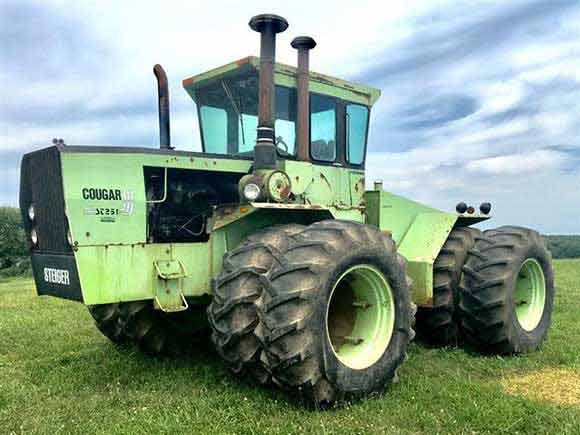 Case IH St251 Steiger Series III Cougar Tractor Parts Manual